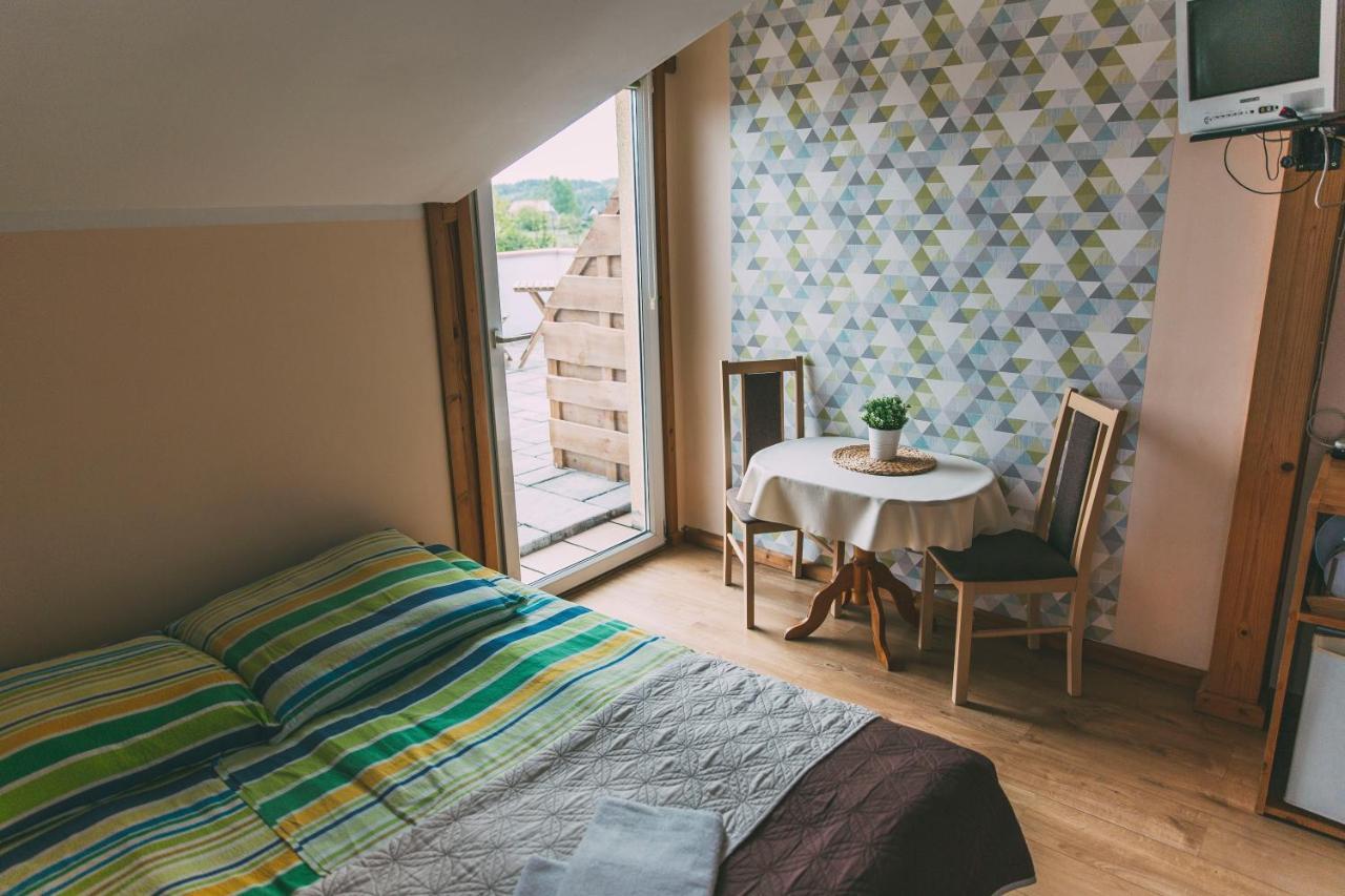 Pokoje Goscinne & Restauracja Pestka Choczewo エクステリア 写真