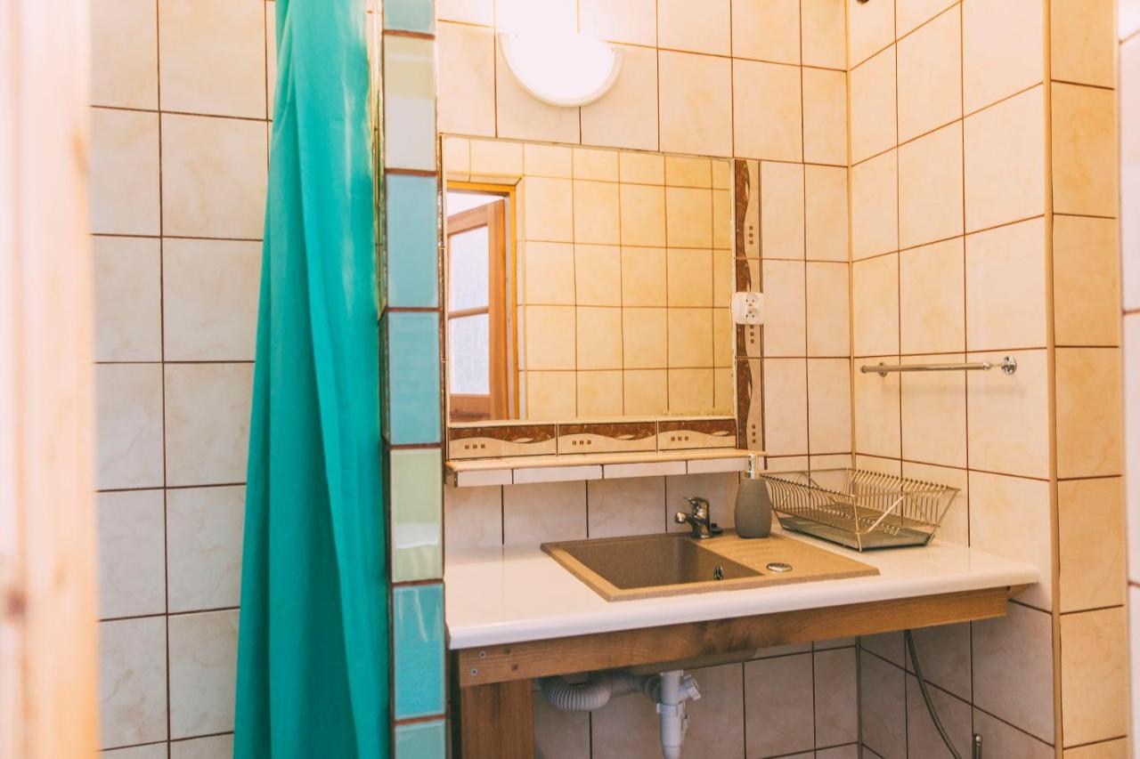 Pokoje Goscinne & Restauracja Pestka Choczewo エクステリア 写真